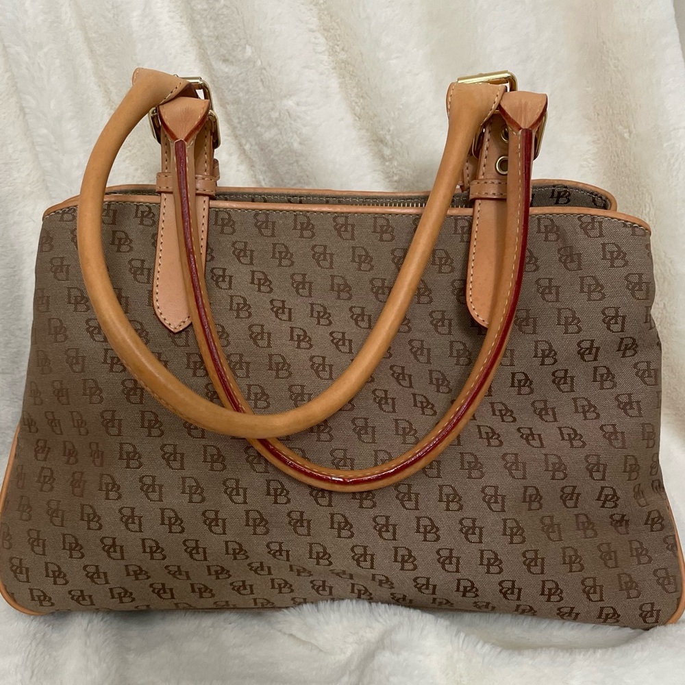 Vintage Dooney and Bourne purse